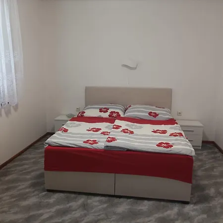 Sobedraz Kostelec nad Vltavou