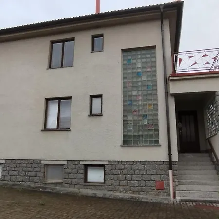 Sobedraz * Kostelec nad Vltavou
